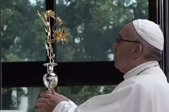 La Macarena, honrada con la Rosa de Oro: un regalo del Papa a Sevilla