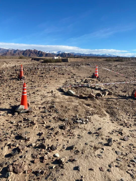 restos óseos huesos en Calingasta