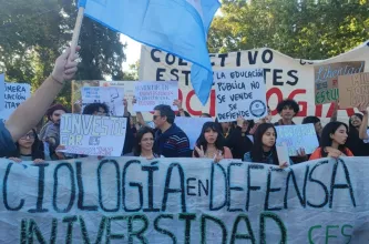 Convocan a un abrazo simbólico en la UNSJ tras el veto a la Ley de Financiamiento Universitario