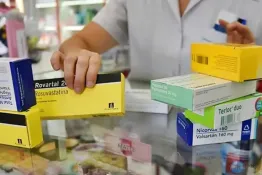 PAMI adeuda $12 mil millones y amenaza con suspender la entrega de medicamentos gratis