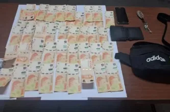 Le roba dinero y un celular a un abuelo y lo detienen