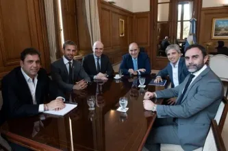 El oficialismo busca acelerar la aprobación del Presupuesto 2025 con apoyo dialoguista