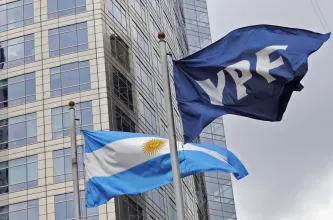 YPF reafirma la construcción de la planta de GNL, independientemente de Petronas