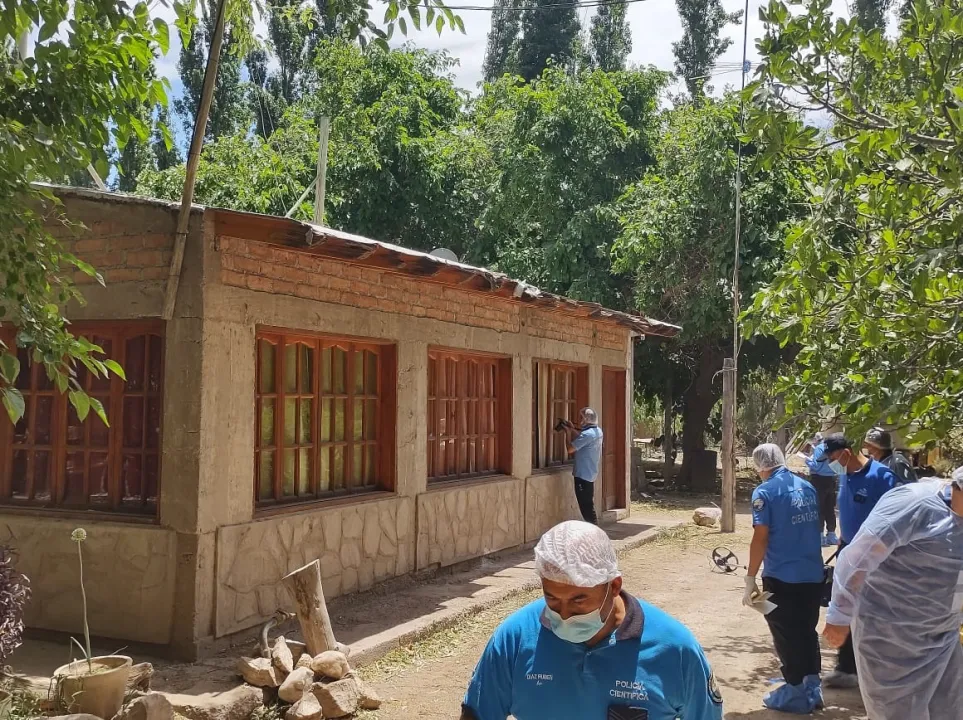 crimen en ullum, ladrón muerto